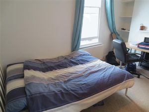 Bedroom- click for photo gallery